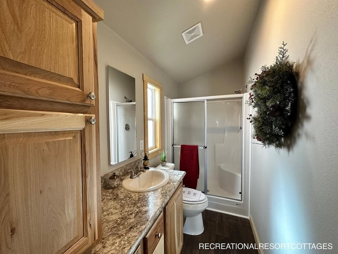 Premier 1Bed - 1Bath 399sf - Image 2