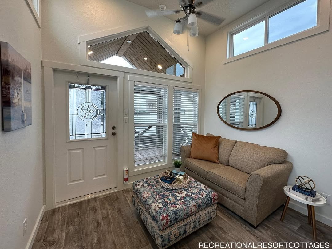 Roadrunner 1Bed - 1Bath 399sf - Image 7